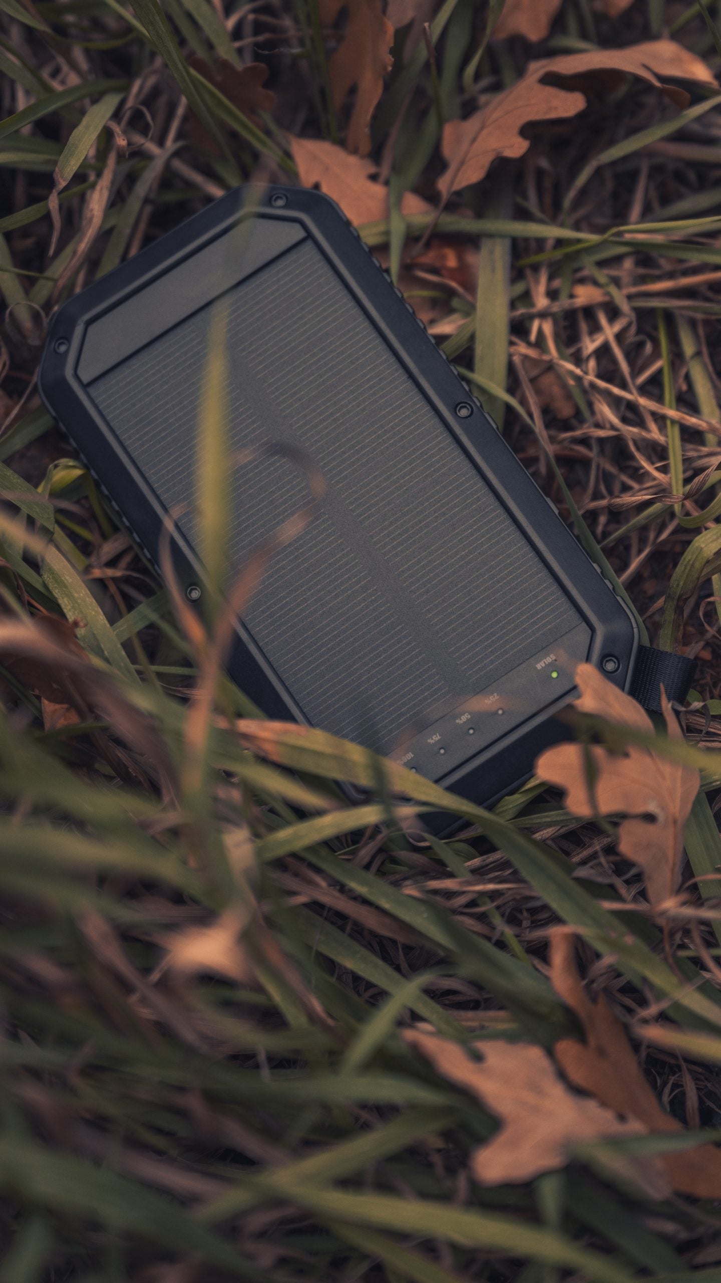 Beakon 10,000 mAh Solar Power Bank — Rugged Multi-Device Charger with LED Light